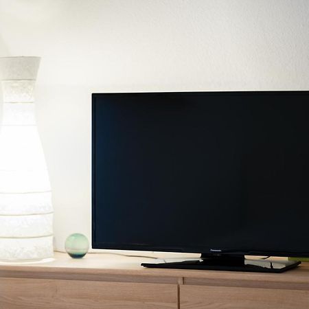Stay Awesome - Schonfeld Apartment, Netflix Und Kostenloses Parken Kassel Ngoại thất bức ảnh