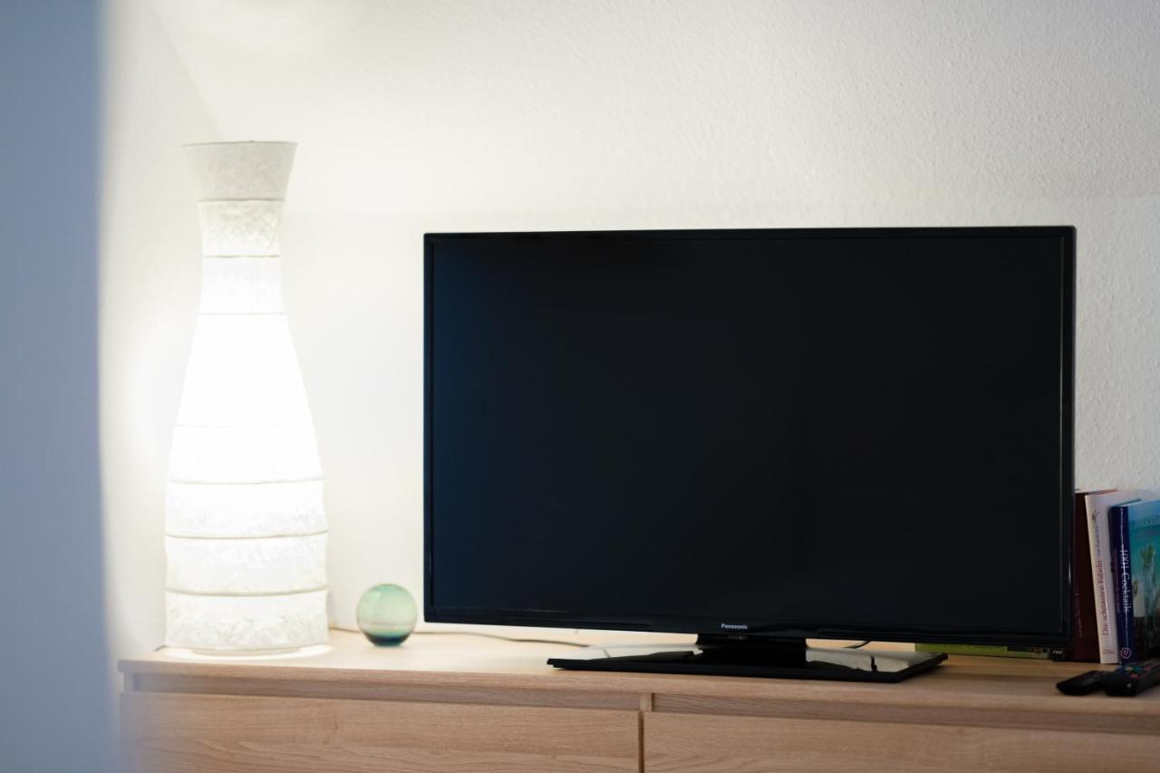 Stay Awesome - Schonfeld Apartment, Netflix Und Kostenloses Parken Kassel Ngoại thất bức ảnh